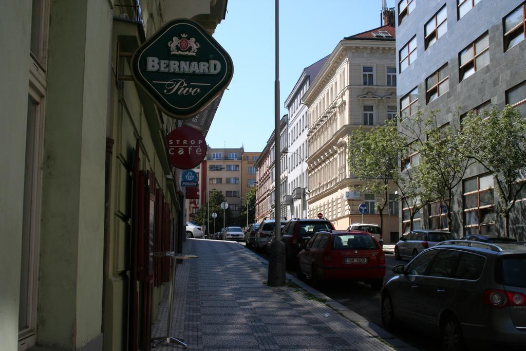 Apartment Balbinova Prag Eksteriør billede